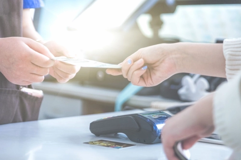 Giải thích chi tiết khái niệm máy pos là gì và cách thức hoạt động